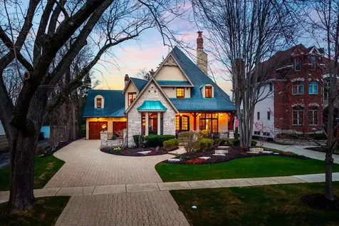 849 East Hillside Road Naperville IL 60540