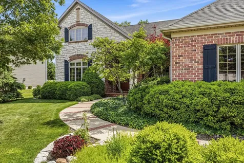 4706 Chestnut Grove Drive Champaign IL 61822
