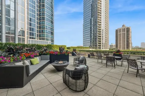 1201 South Prairie Avenue Chicago IL 60605