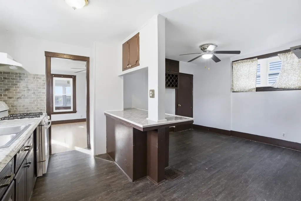 424 Titsworth Court Aurora IL 60505