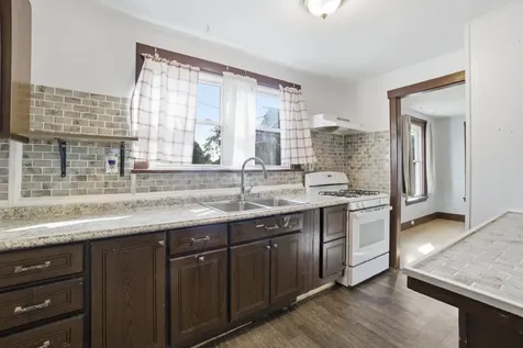 424 Titsworth Court Aurora IL 60505