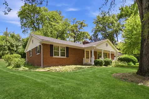 237 Beachview Lane North Barrington IL 60010