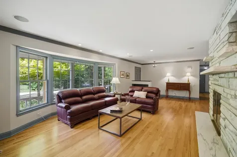237 Beachview Lane North Barrington IL 60010