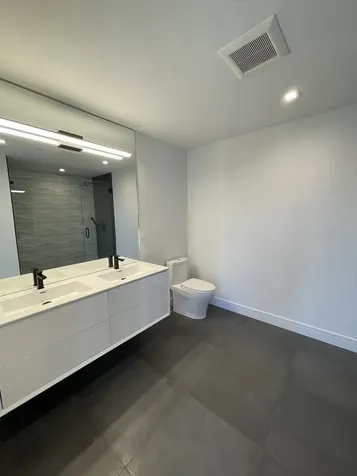 719 North Elizabeth Street Chicago IL 60642