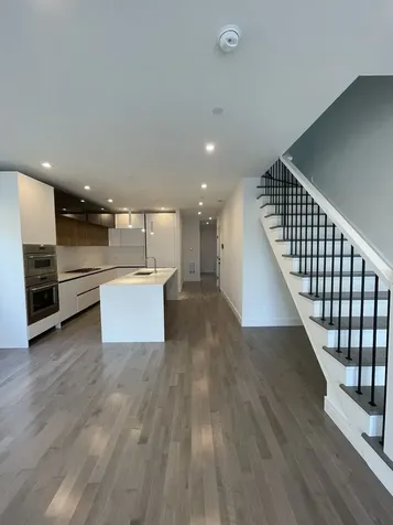 719 North Elizabeth Street Chicago IL 60642