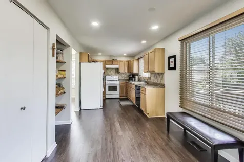 7044 Yorkshire Drive Woodridge IL 60517