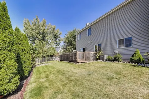 7044 Yorkshire Drive Woodridge IL 60517