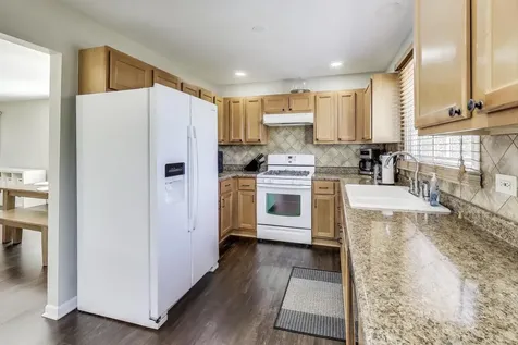 7044 Yorkshire Drive Woodridge IL 60517