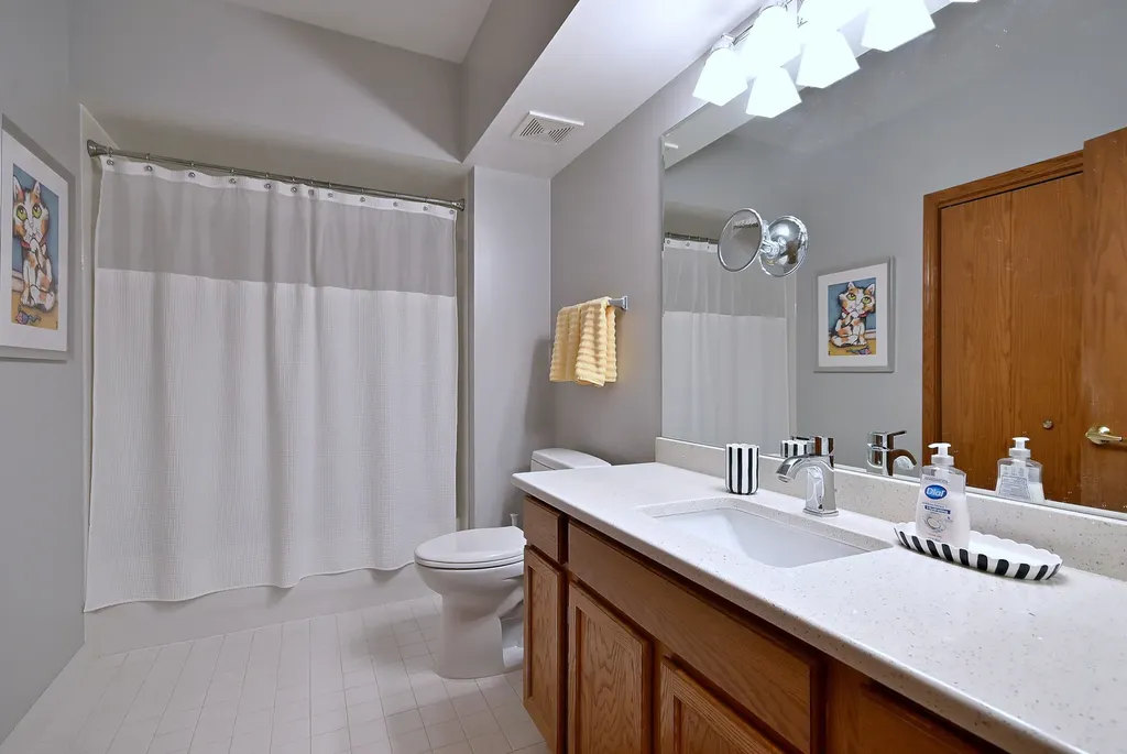 4210 North Natchez Avenue Chicago IL 60634