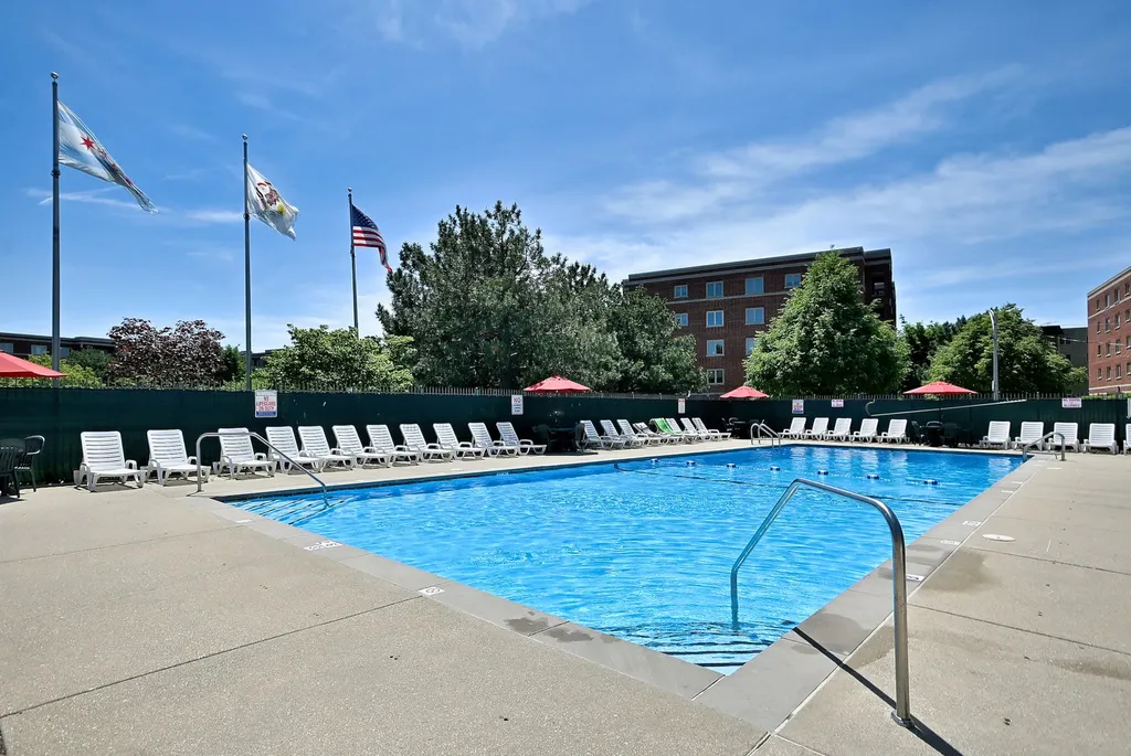 4210 North Natchez Avenue Chicago IL 60634