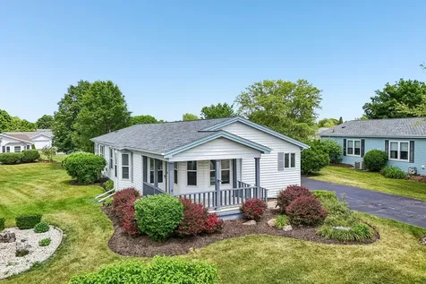 335 Belmont Court Grayslake IL 60030