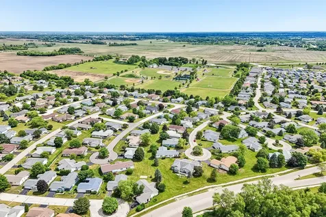 335 Belmont Court Grayslake IL 60030