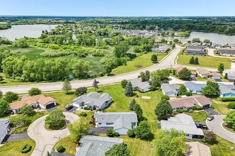 335 Belmont Court Grayslake IL 60030