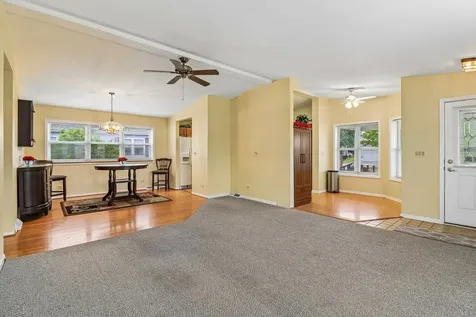 335 Belmont Court Grayslake IL 60030
