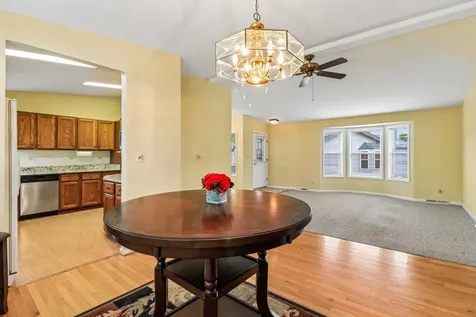 335 Belmont Court Grayslake IL 60030