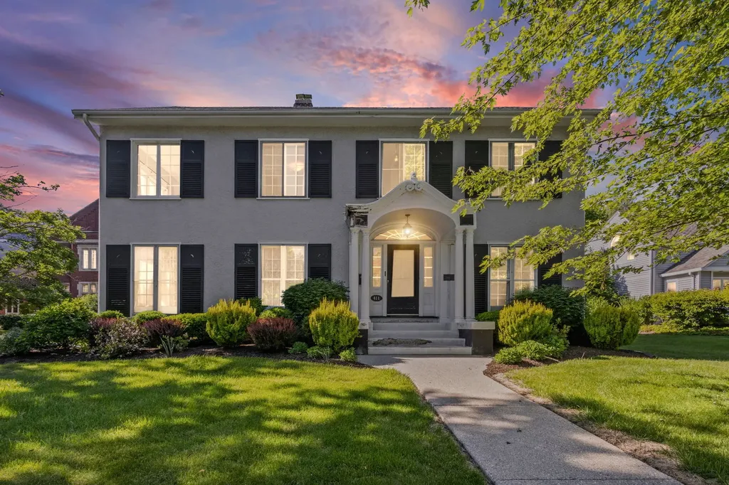 411 Laurel Avenue Highland Park IL 60035