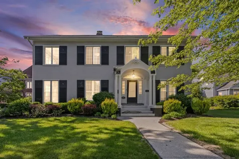 411 Laurel Avenue Highland Park IL 60035