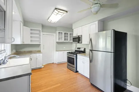 411 Laurel Avenue Highland Park IL 60035