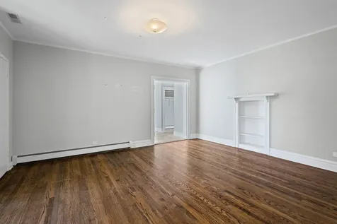 411 Laurel Avenue Highland Park IL 60035