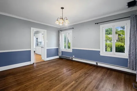 411 Laurel Avenue Highland Park IL 60035