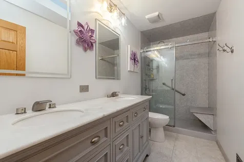 16967 82ND Avenue Tinley Park IL 60477