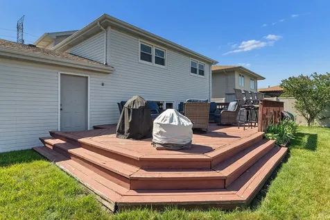 16967 82ND Avenue Tinley Park IL 60477