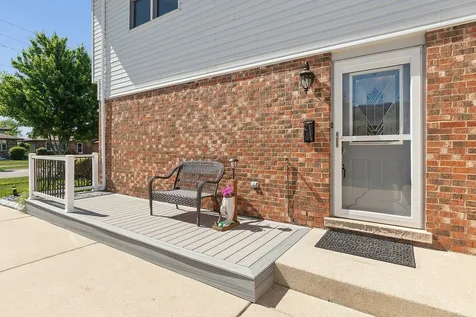 16967 82ND Avenue Tinley Park IL 60477