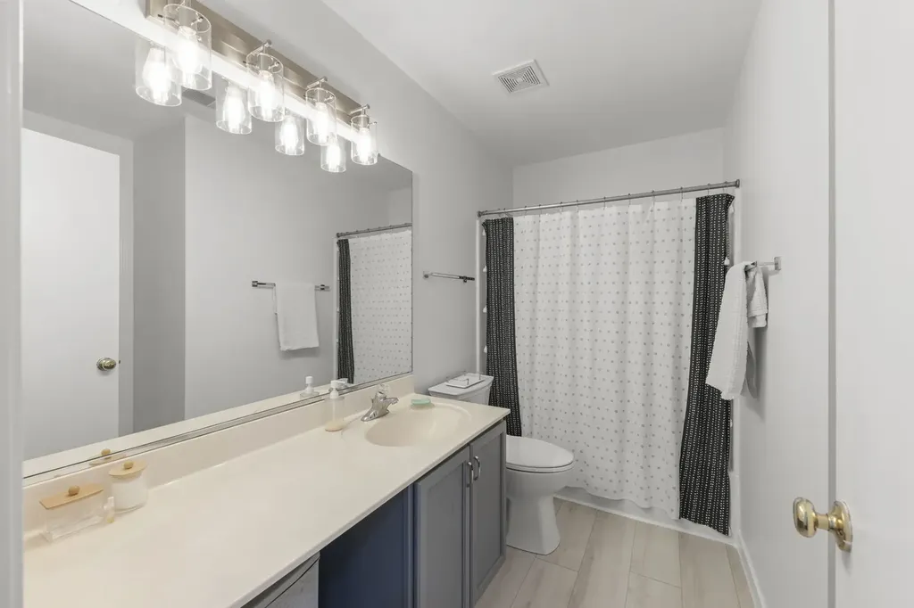 3344 Ravinia Circle Aurora IL 60504