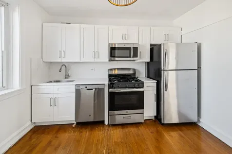 3050 West Cornelia Street Chicago IL 60618