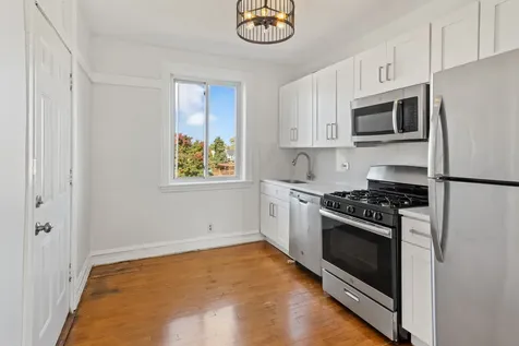 3050 West Cornelia Street Chicago IL 60618