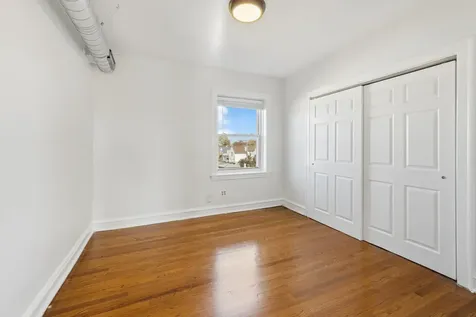 3050 West Cornelia Street Chicago IL 60618