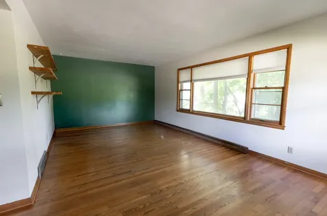 1807 Guilford Road Rockford IL 61107