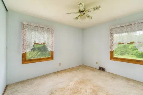 698 North 2853rd Road Lasalle IL 61301