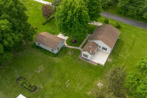 698 North 2853rd Road Lasalle IL 61301