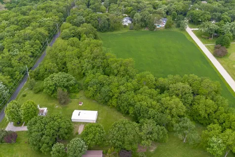 698 North 2853rd Road Lasalle IL 61301