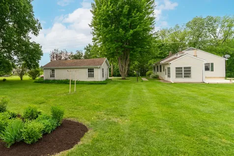 698 North 2853rd Road Lasalle IL 61301