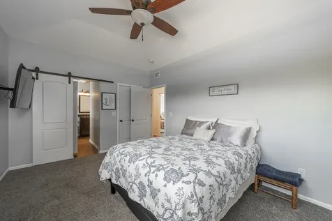 314 April Court North Aurora IL 60542