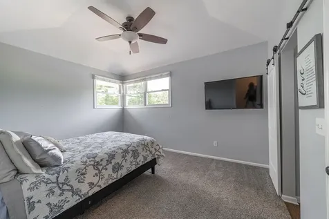 314 April Court North Aurora IL 60542