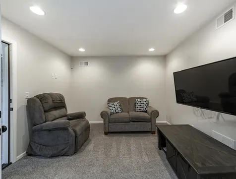 314 April Court North Aurora IL 60542