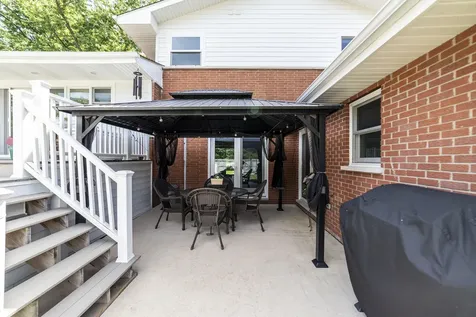 314 April Court North Aurora IL 60542