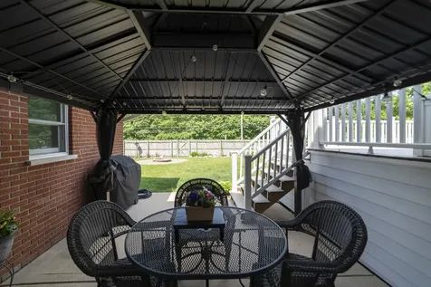 314 April Court North Aurora IL 60542