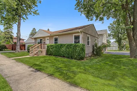 1191 White Street Des Plaines IL 60016