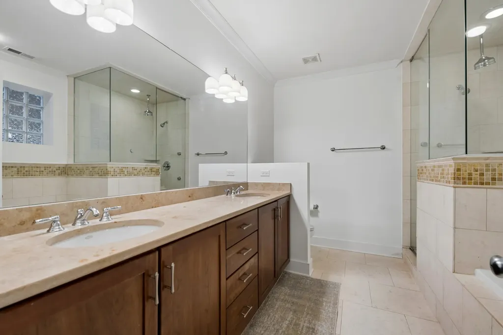 2723 North Dayton Street Chicago IL 60614