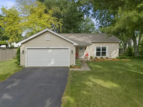 1220 Old Mill Lane Algonquin IL 60102