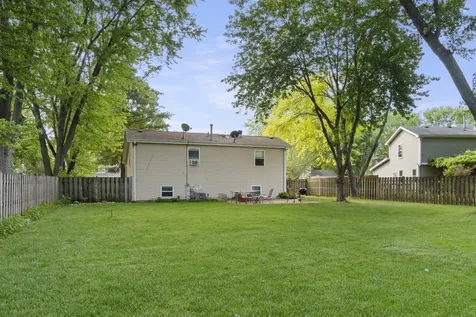 1220 Old Mill Lane Algonquin IL 60102