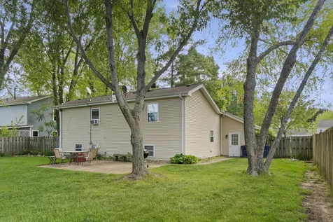 1220 Old Mill Lane Algonquin IL 60102