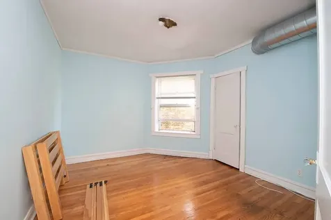 4825 North Sawyer Avenue Chicago IL 60625
