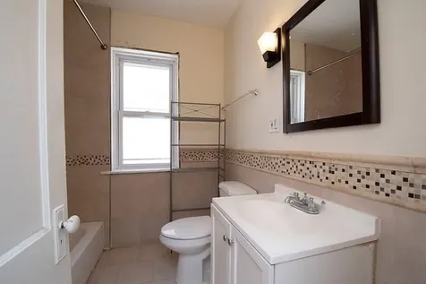 4825 North Sawyer Avenue Chicago IL 60625