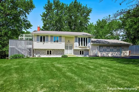3303 Trebes Drive Harvard IL 60033