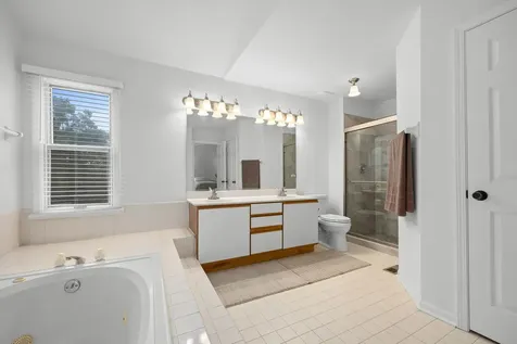 4471 Cascara Lane Lisle IL 60532
